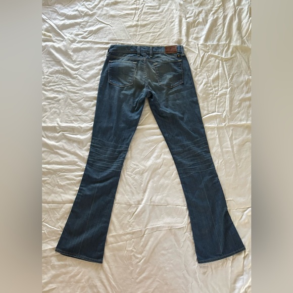 Lucky Brand boot cut denim jeans - Picture 2 of 3